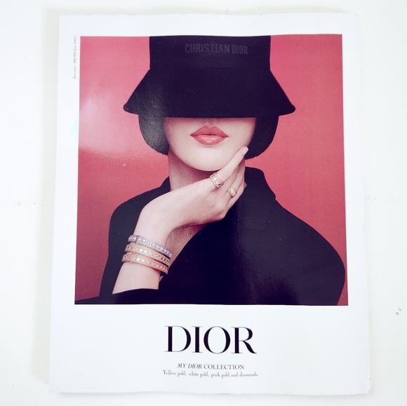 🍭7/$15 Harper's Bazaar Magazine October 2024 Jennie Kim - Picture 3 of 4